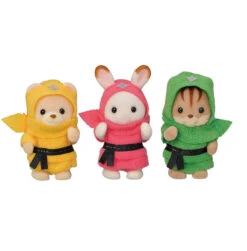 Le Trio Des Bébés En Costumes De Ninja